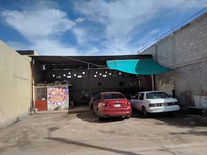 Negocio Autoo Servicio Eléctrico Venta Y Carga De Baterías