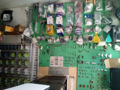 Negocio Materiales Eléctricos Y Fontanería El Rayo